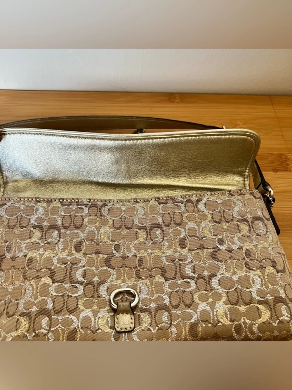 Coach vintage 2005 gold optic lurex signature 3595 Hamptons clip shoulder bag - Picture 9 of 15